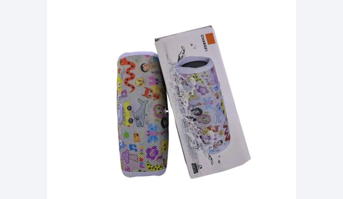 Parlante JBL Charge 5 Edición Karol G
