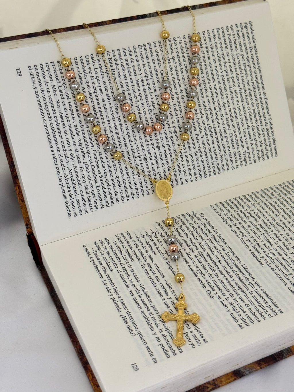 CAMÁNDULA VIRGEN MILAGROSA EN ORO LAMINADO 18K – 3 OROS