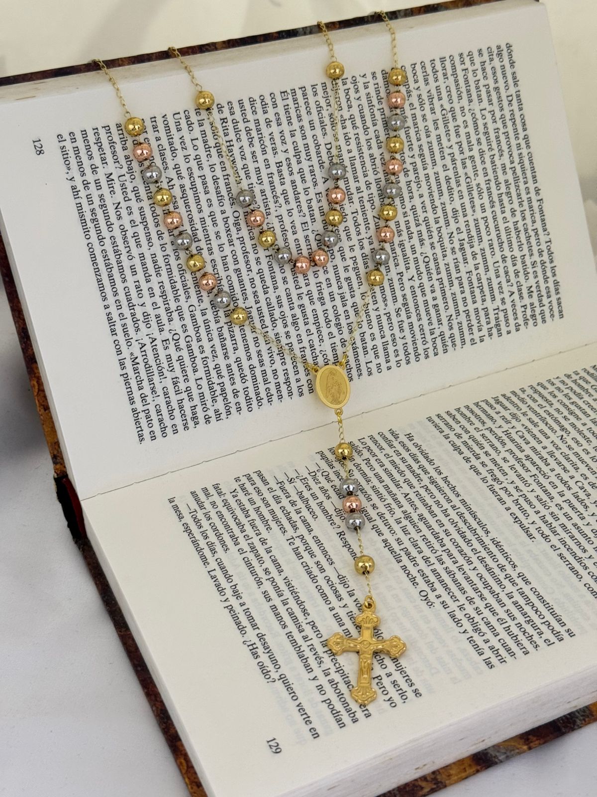 CAMÁNDULA VIRGEN MILAGROSA EN ORO LAMINADO 18K – 3 OROS
